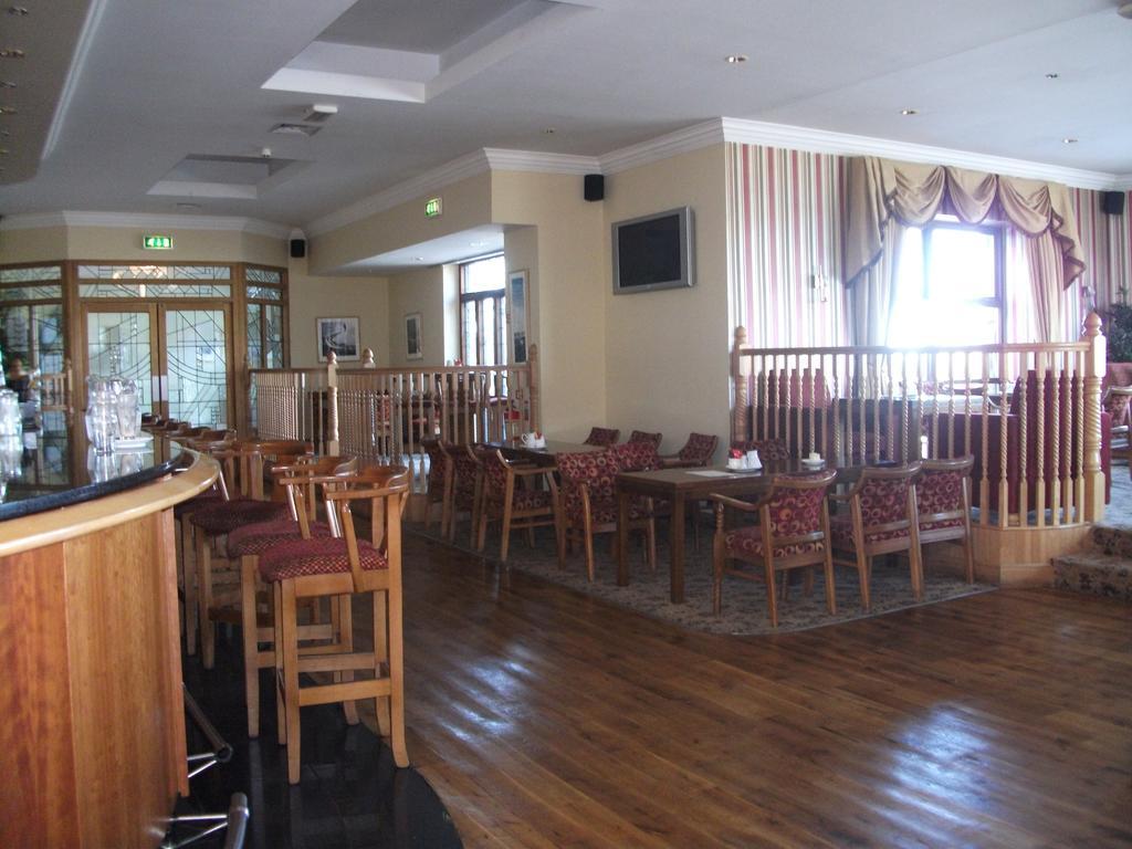 BROADHAVEN BAY HOTEL 21/25