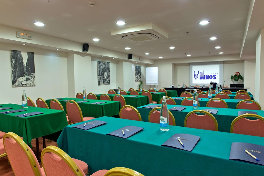 Minos Hotel 38/50