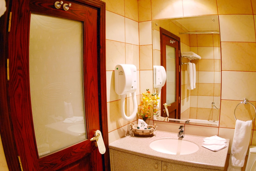 Al Liwan Suites Doha 66/67