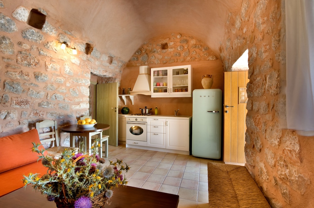 Arapakis Historic Castle 3/50
