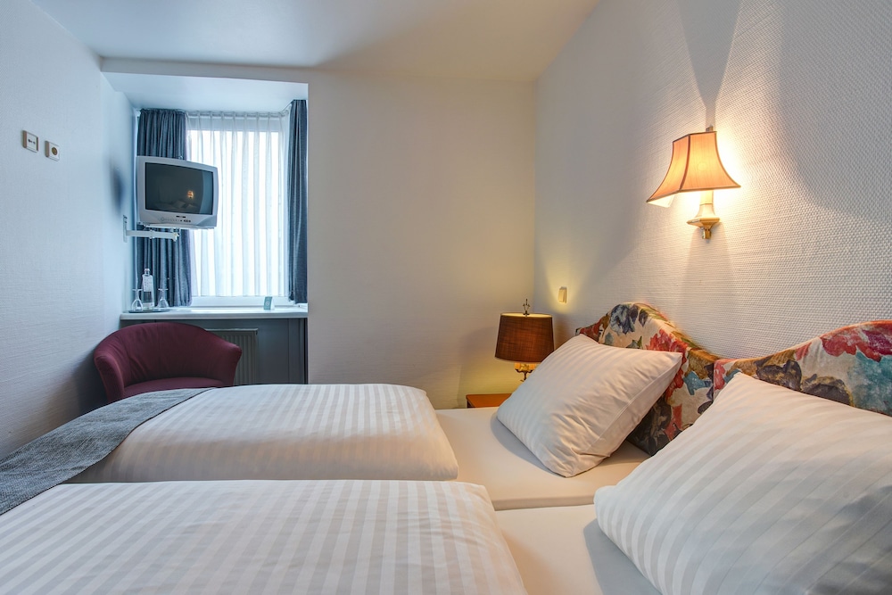 Centro Hotel Arde Koln 11/50