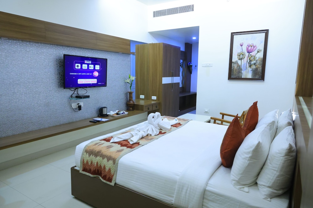 Hotel DSF Grand Plaza 8/31