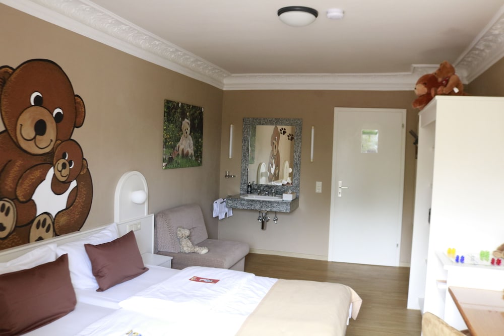Teddybarenhotel & Restaurant Peterhof 12/50
