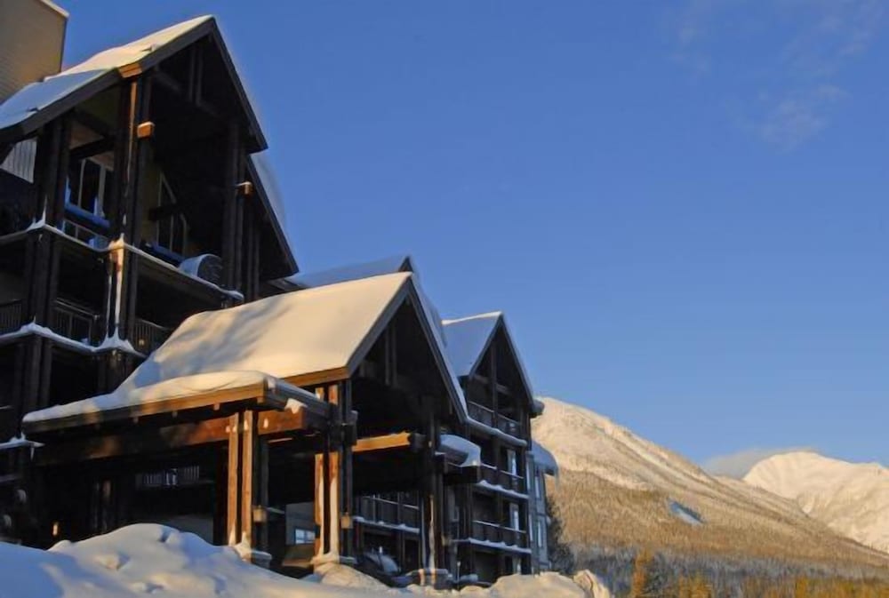 The Palliser Lodge 4/29