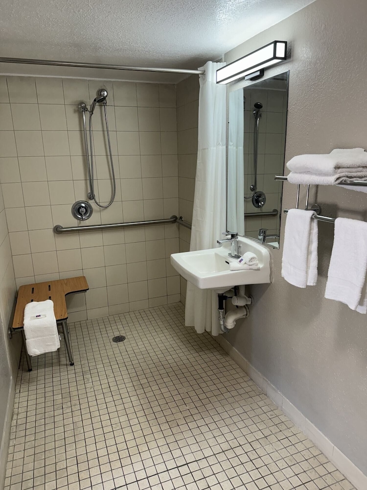 Motel6 Bradenton, FL 62/63