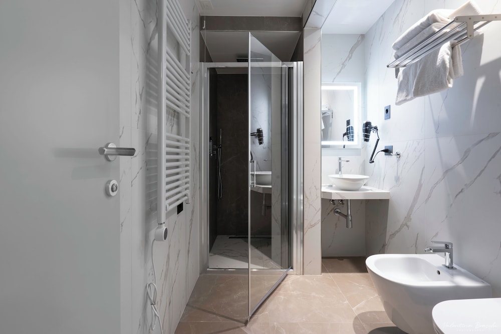 Hotel Adamas 43/47