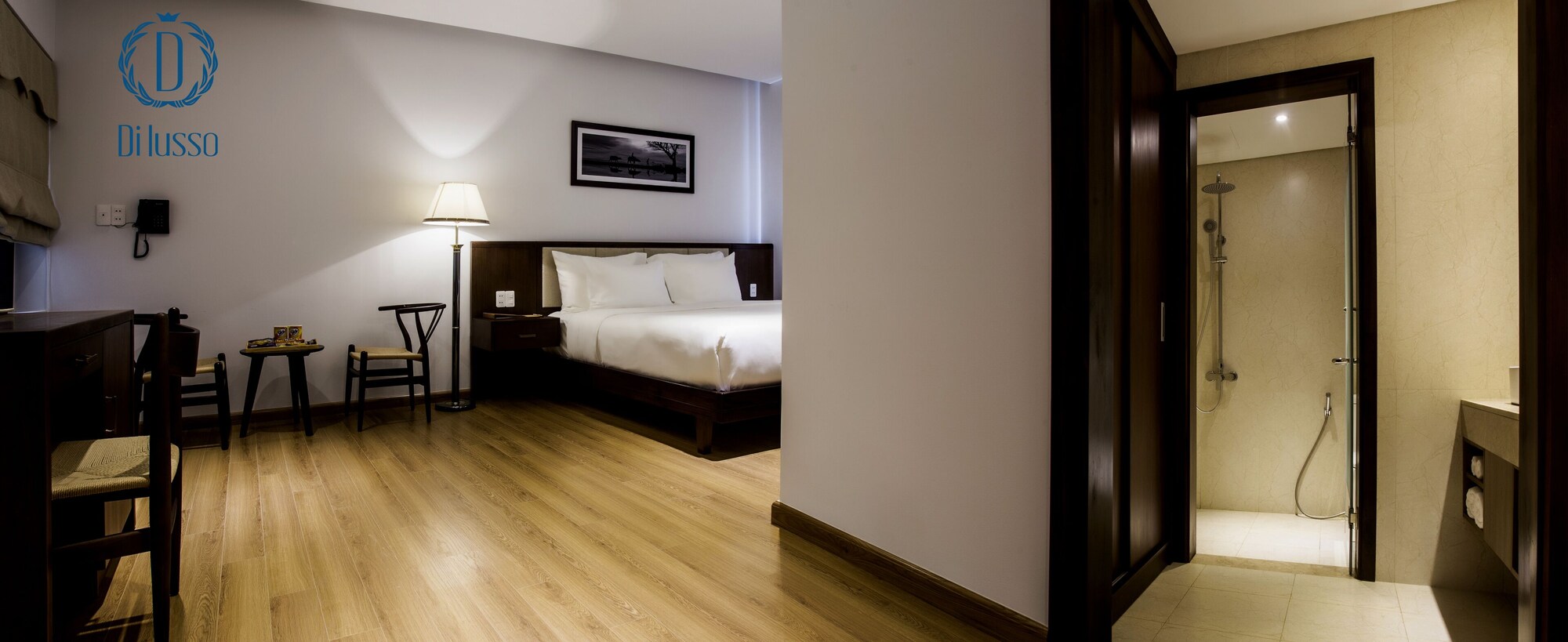 DELUXE, DOUBLE BED
