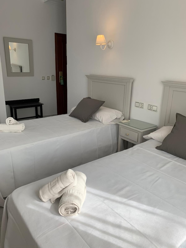 Hotel Dona Blanca 21/41