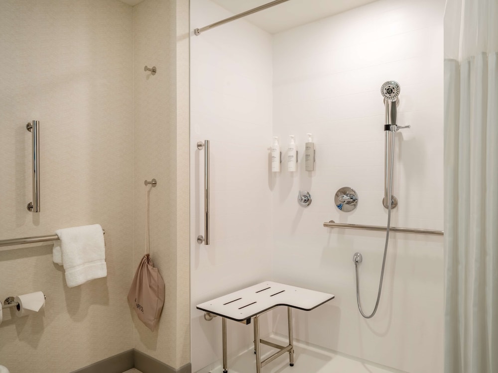 Hilton Garden Inn Jeffersonville Louisville North 12/44