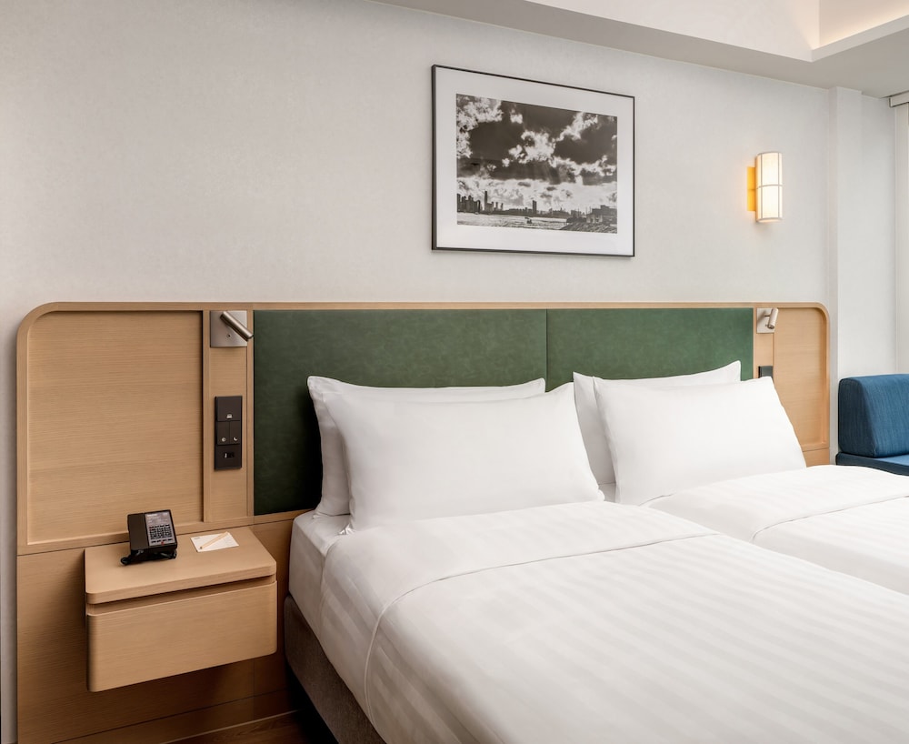 Essential, Studio, Twin Beds