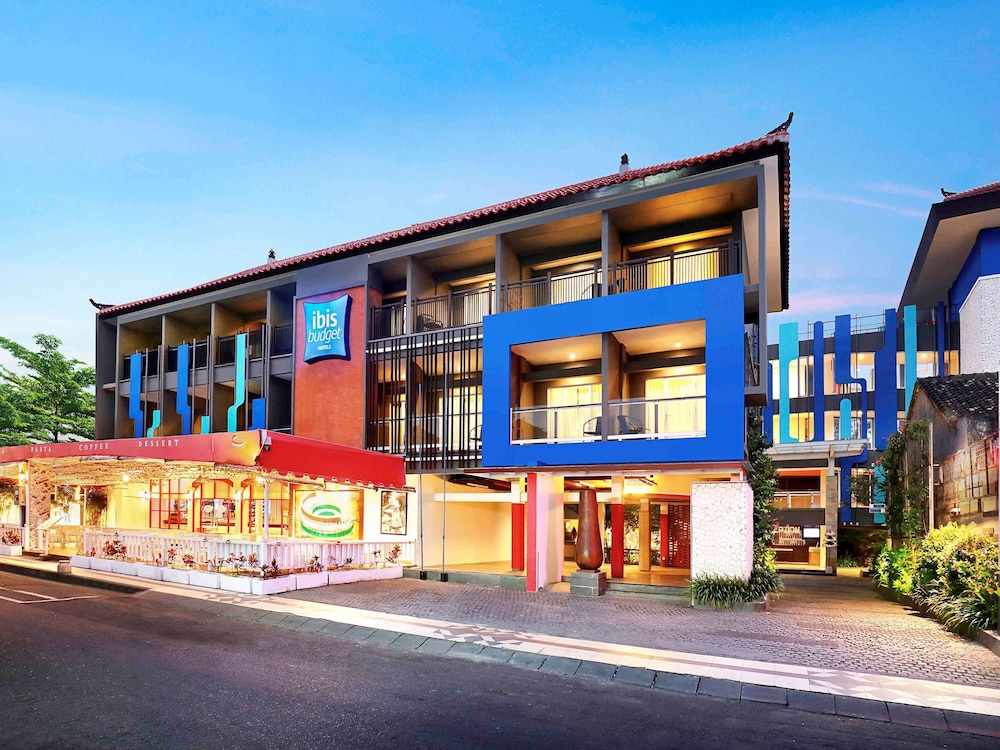 Primera Hotel Seminyak (Ex Ibis Budget Bali) in Seminyak