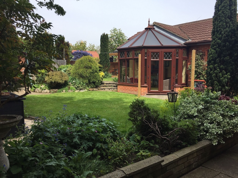 Lattice Lodge Guest House 28/34