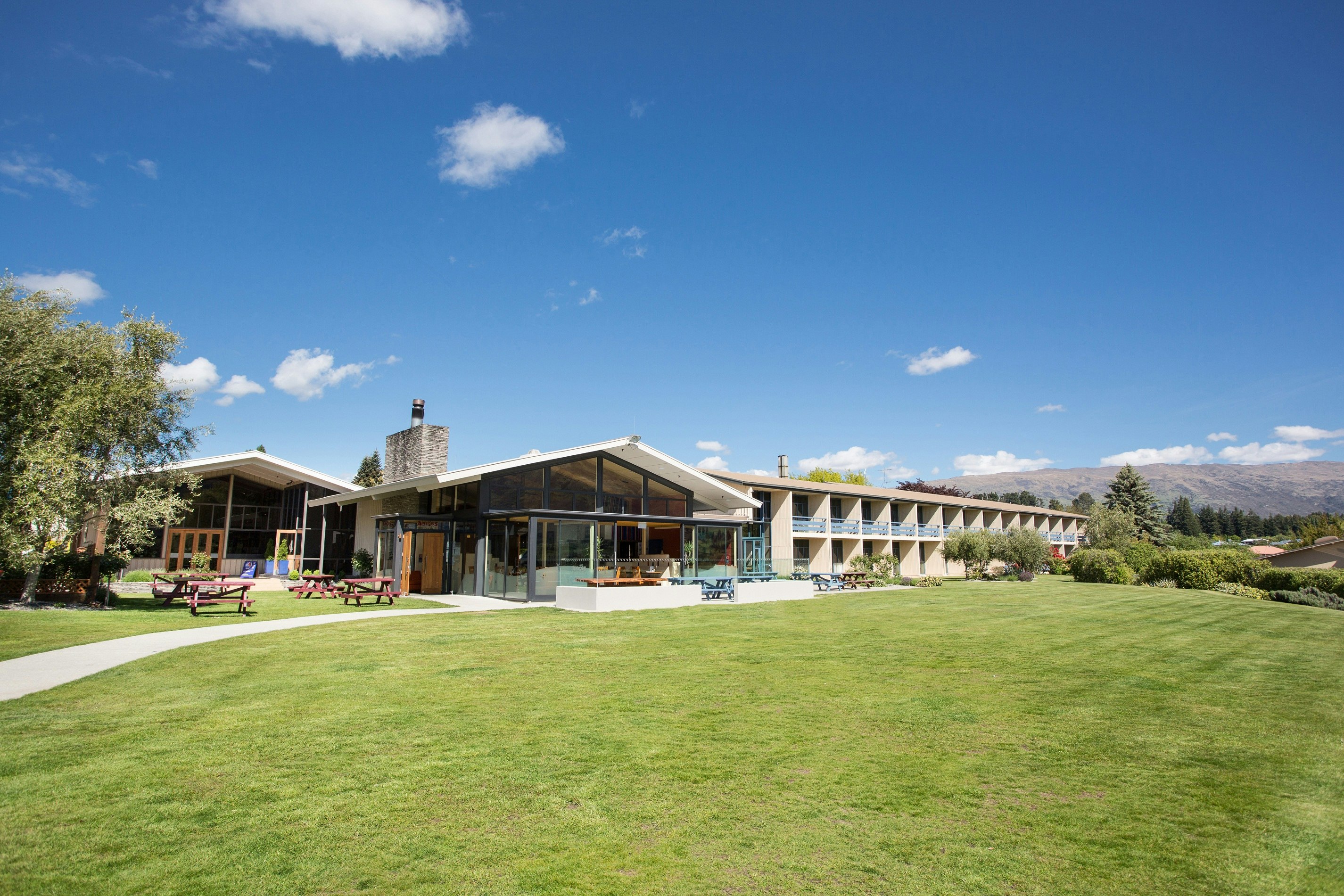 Wanaka Hotel 36/37
