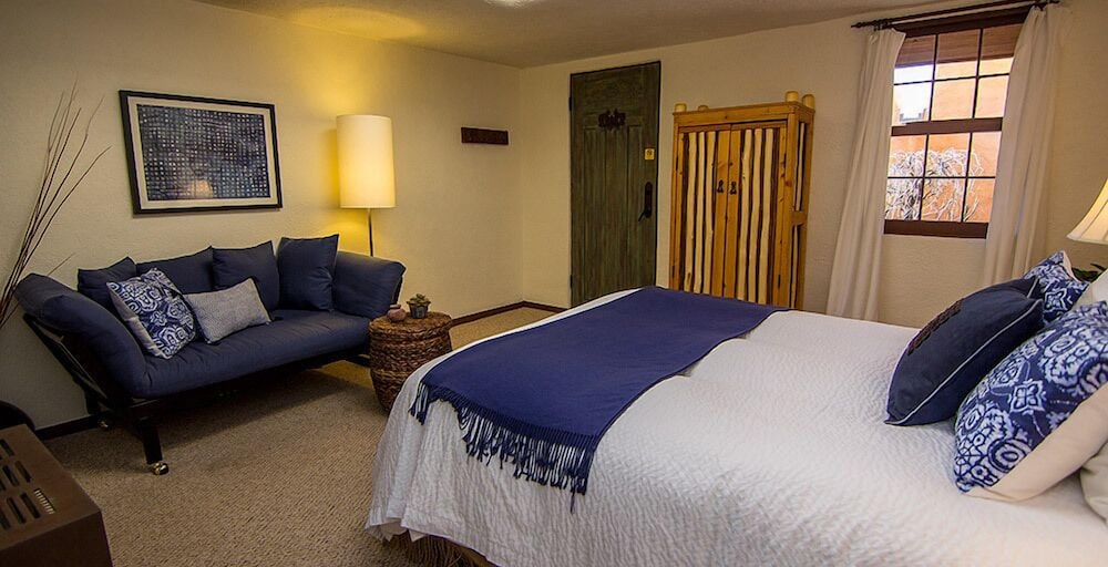 Old Taos Guesthouse Bed and Breakfast 20/69