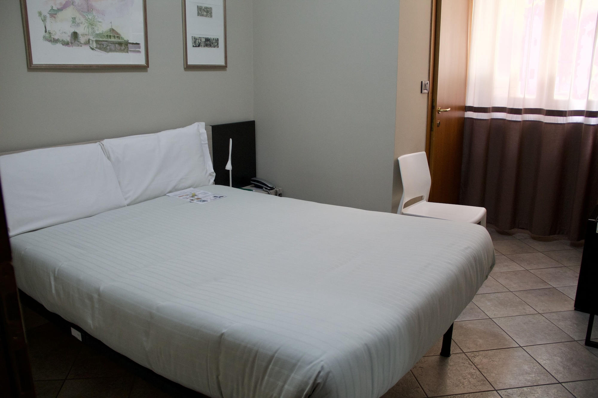 BASIC, DOUBLE BED