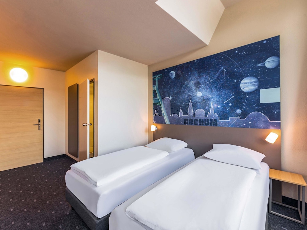 Room, Twin Beds