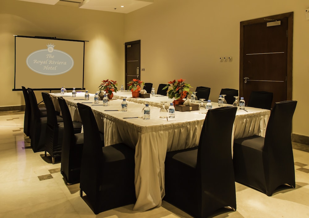 The Royal Riviera Hotel Doha 45/50