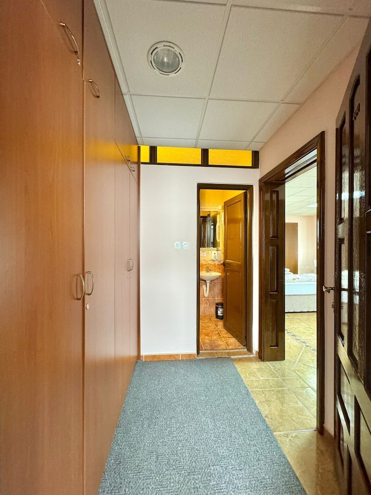 Hotel Grbalj 5/75