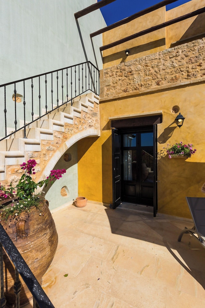 Erondas Cretan Country Villas 3/50
