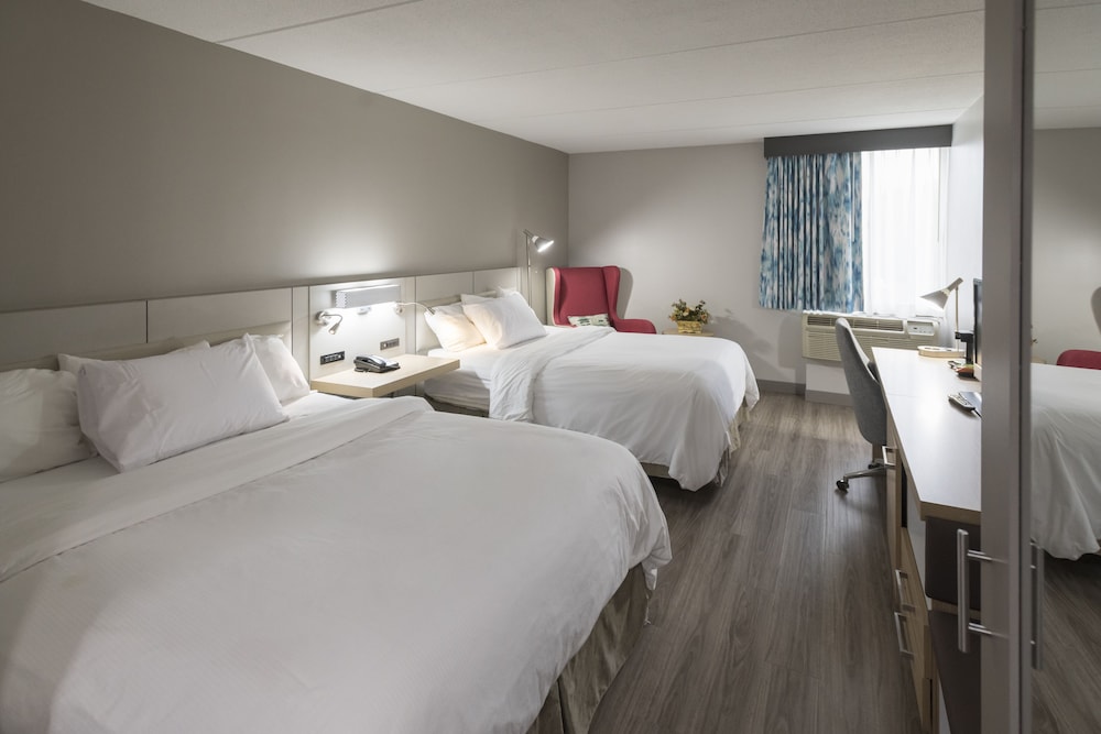 Wingate by Wyndham Fishkill Hotel 8/24