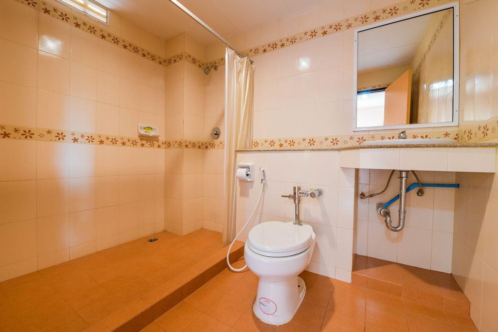 A A Pattaya Ville Hotel 48/48