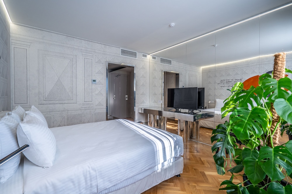 Platforma Design Hotel 31/66