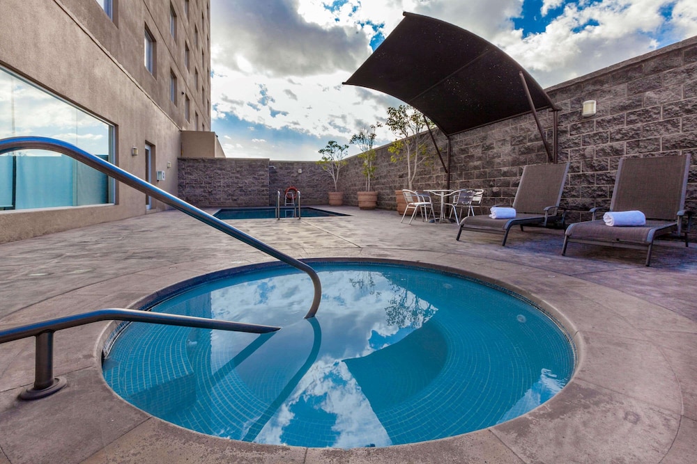 La Hotel By La Quinta San Luis Potosi 31/61