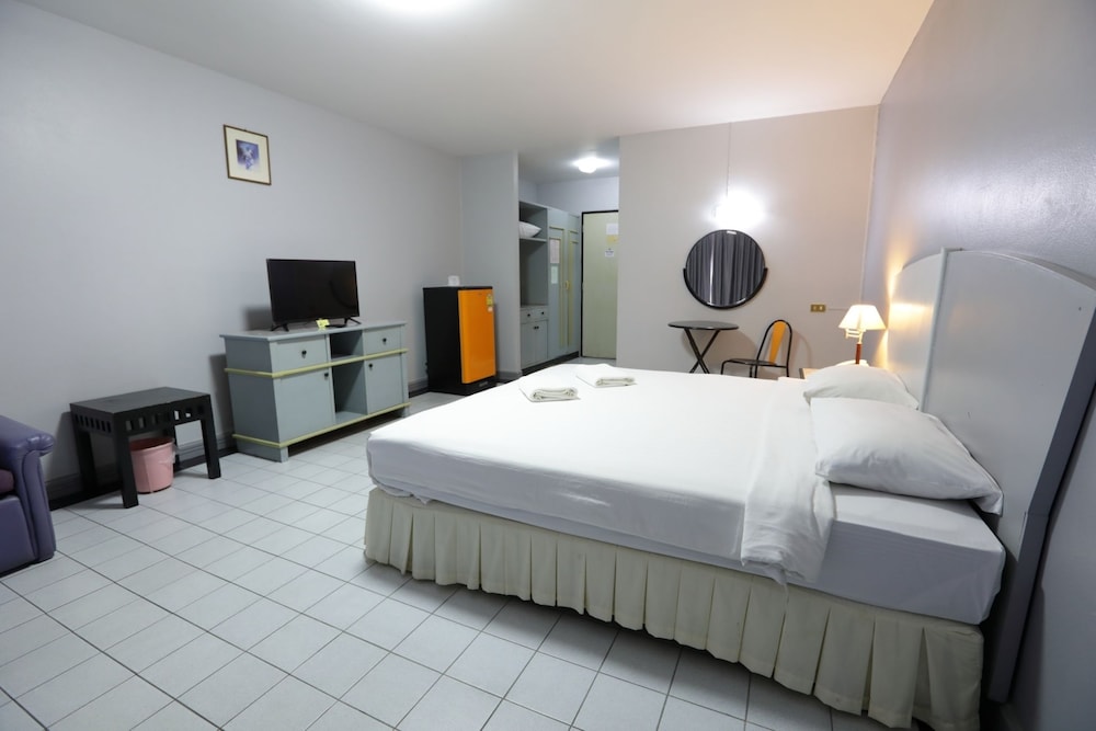 Pin Hotel 17/63