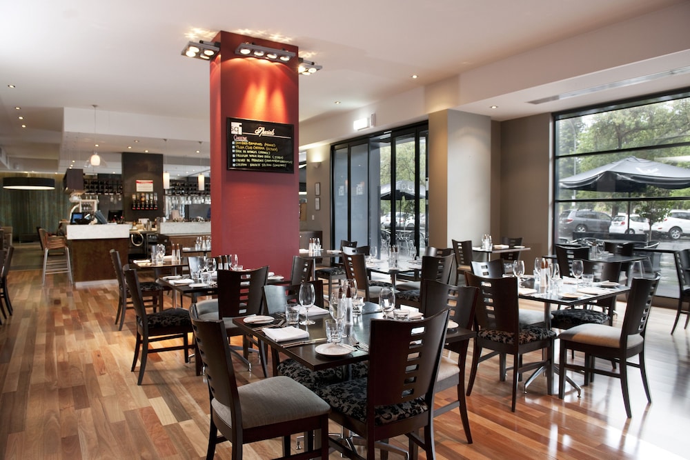 Mantra Hindmarsh Square 49/59