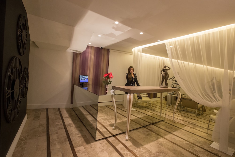 Four Seasons Halat 4/50