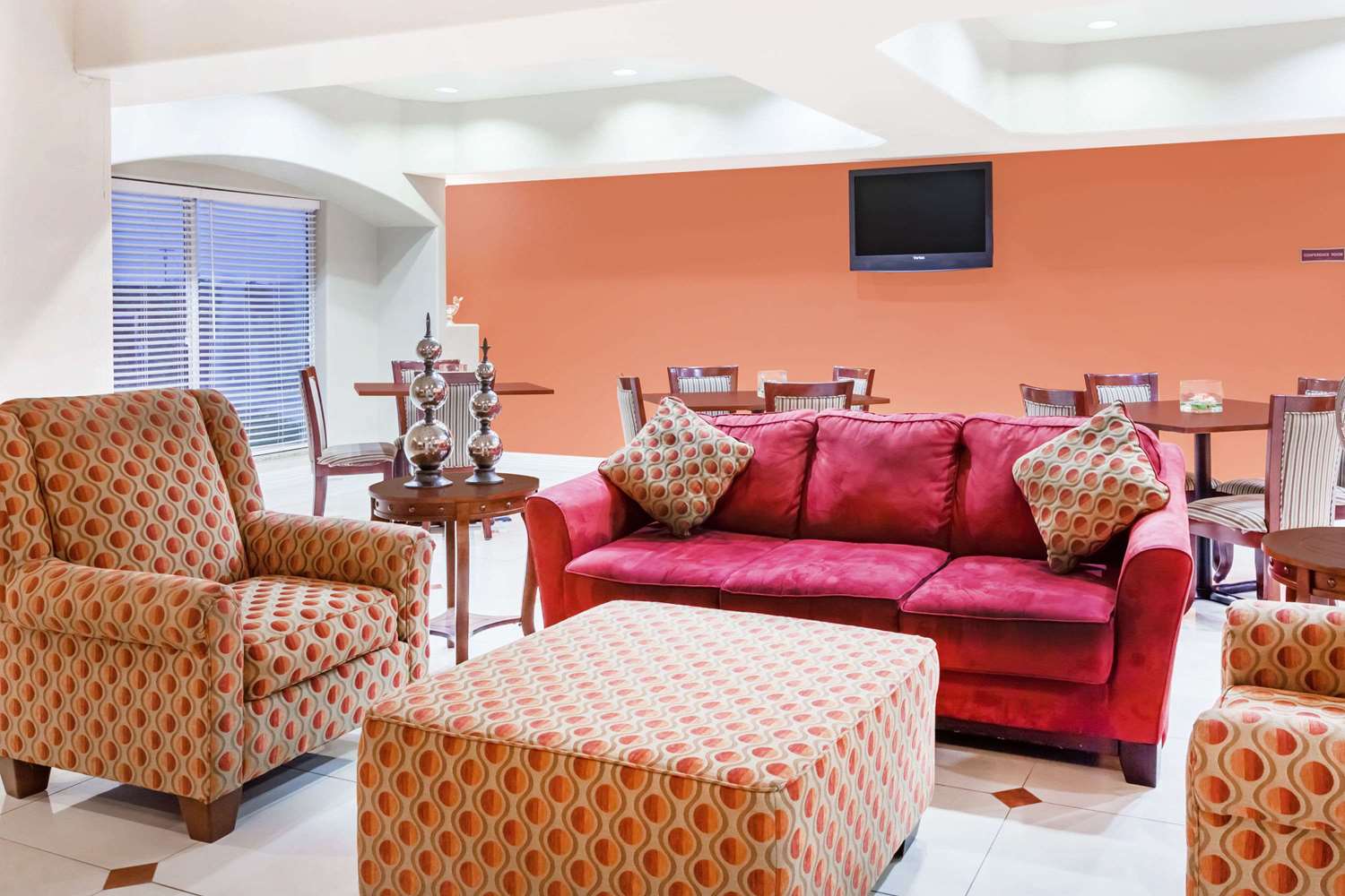 Days Inn And Suites Marquez 3/9