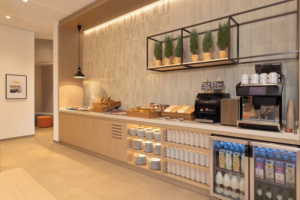 Staybridge Suites & Apartments Malaga by IHG 9/68