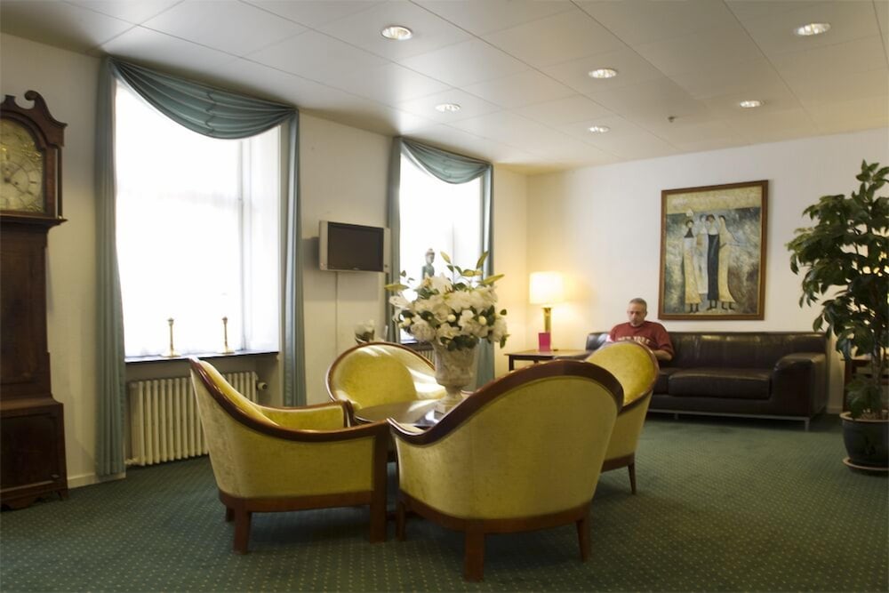 City Nebo Hotel 40/65