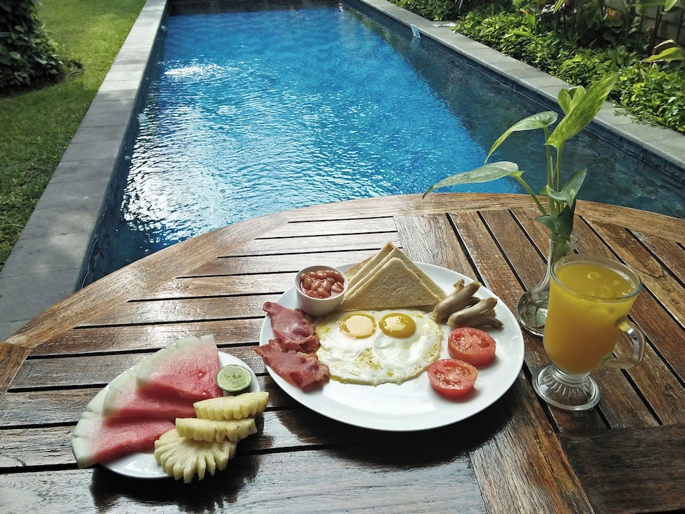 Sekuta Condo Suites 46/60