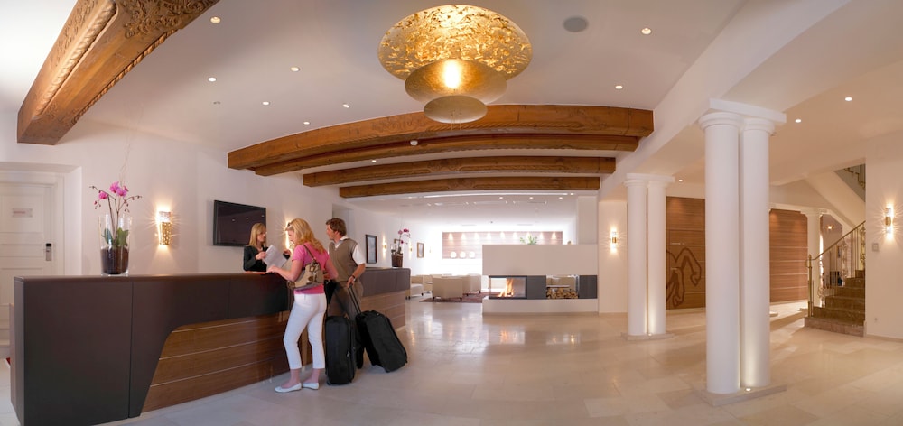Romantik Residenz (Ferienwohnungen Hotel Im Weissen Rössl) 7/50