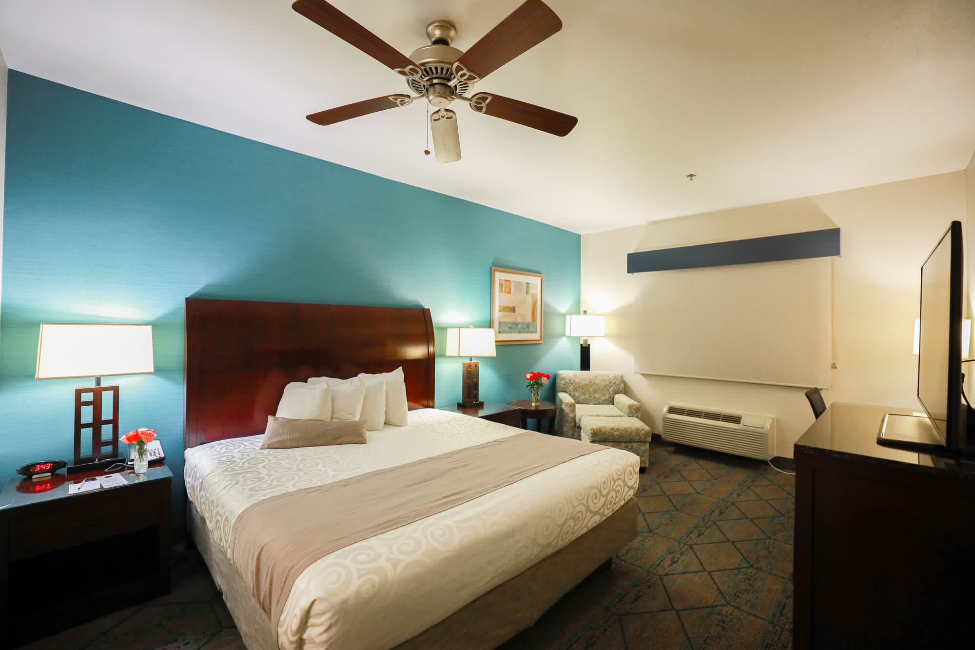Standard, King Bed, Best Western Plus Wasco Inn & Suites 4/10