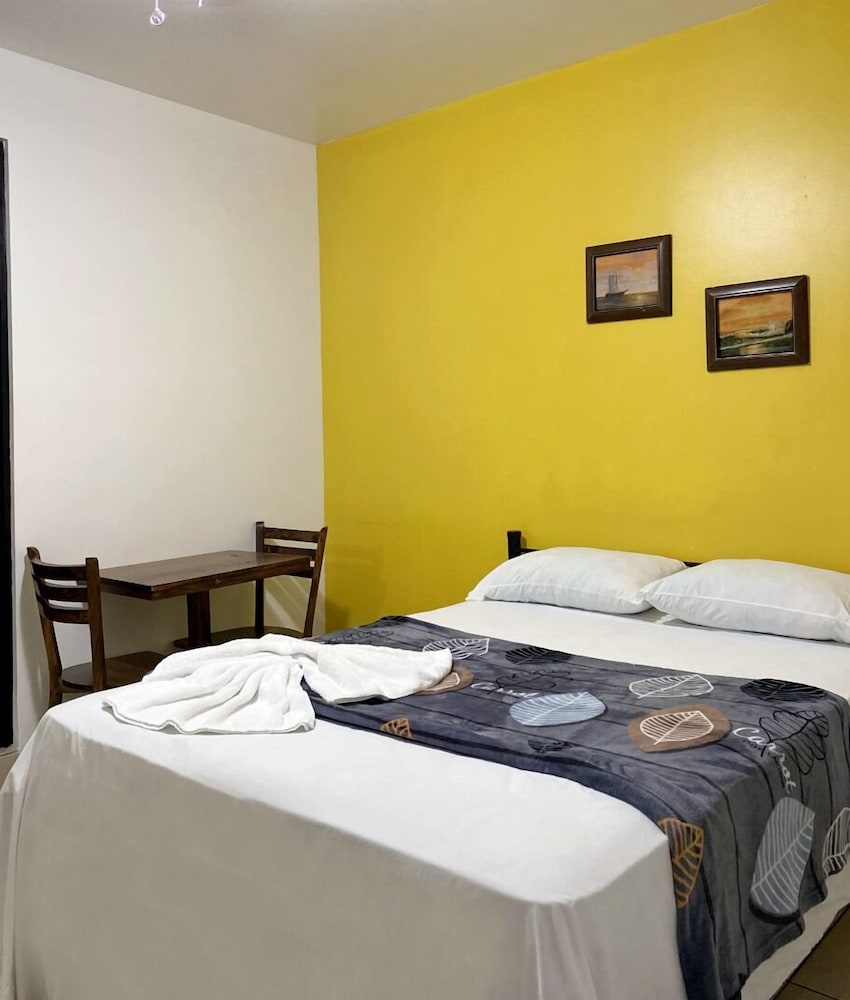 Hotel Quinta Avenida 18/56