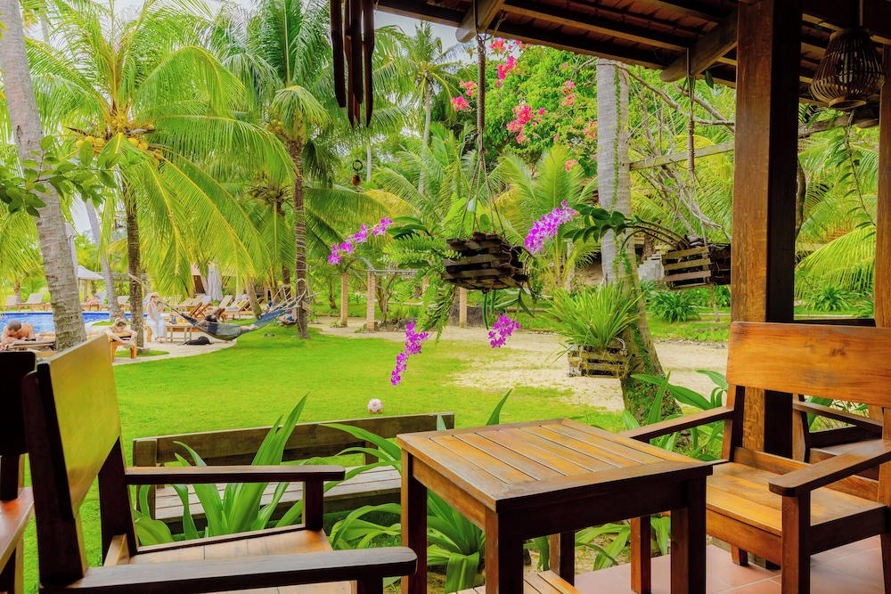 Mango Beach Resort 35/50