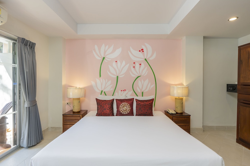 Bella Villa Pattaya 3rd Road 28/50