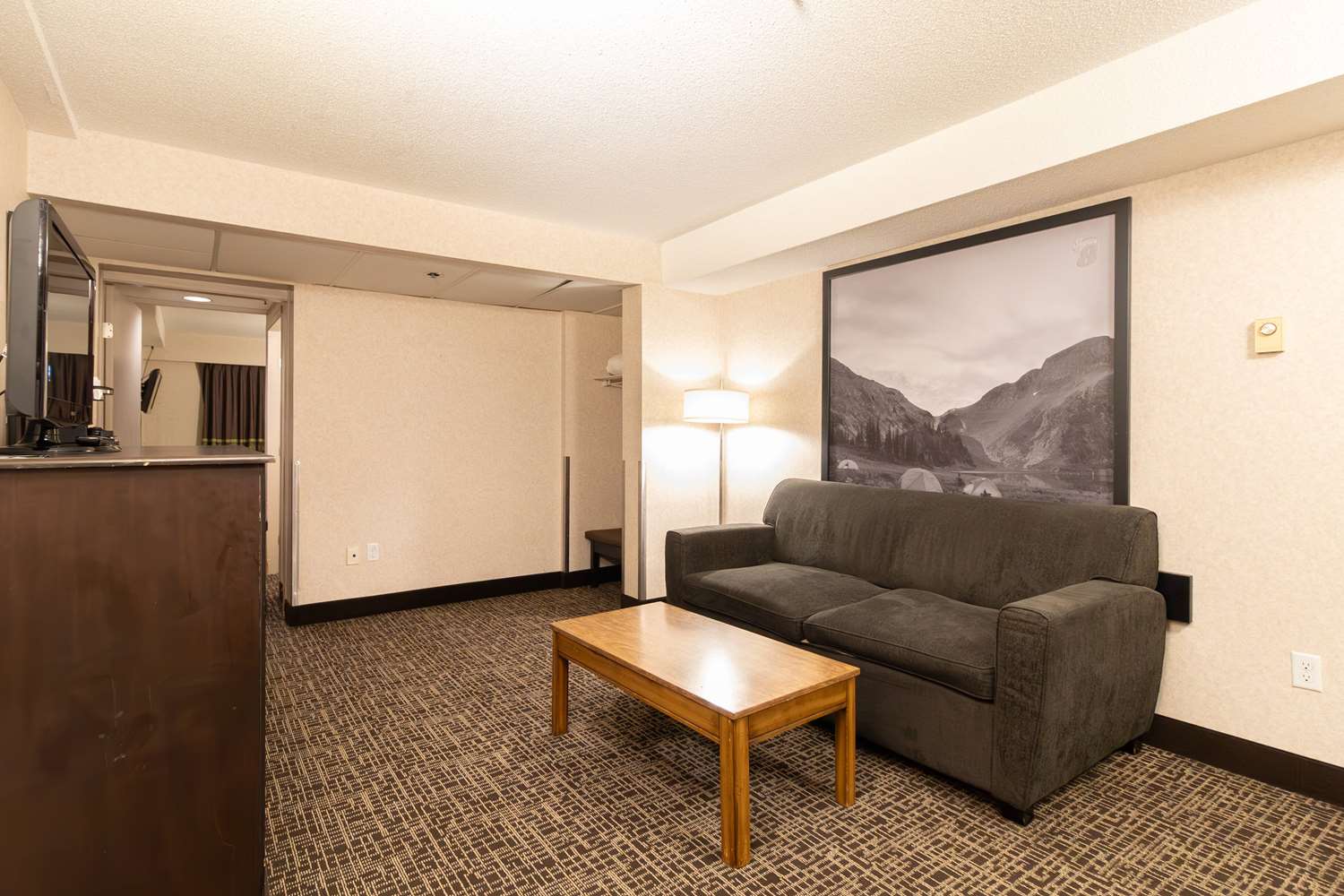 Super 8 By Wyndham Prince George 30/52