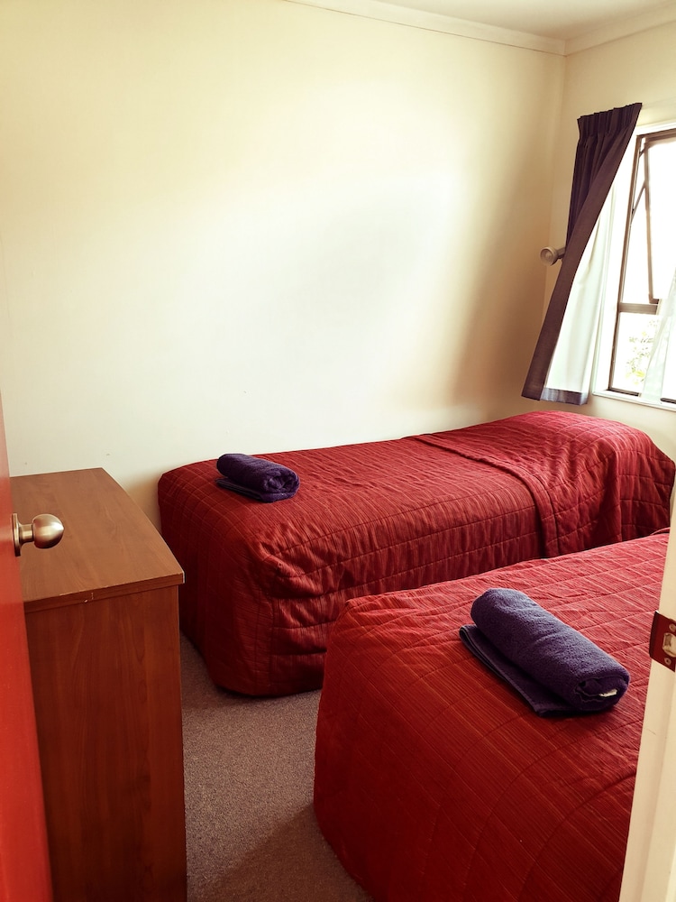 Oxford Court Motel 23/30