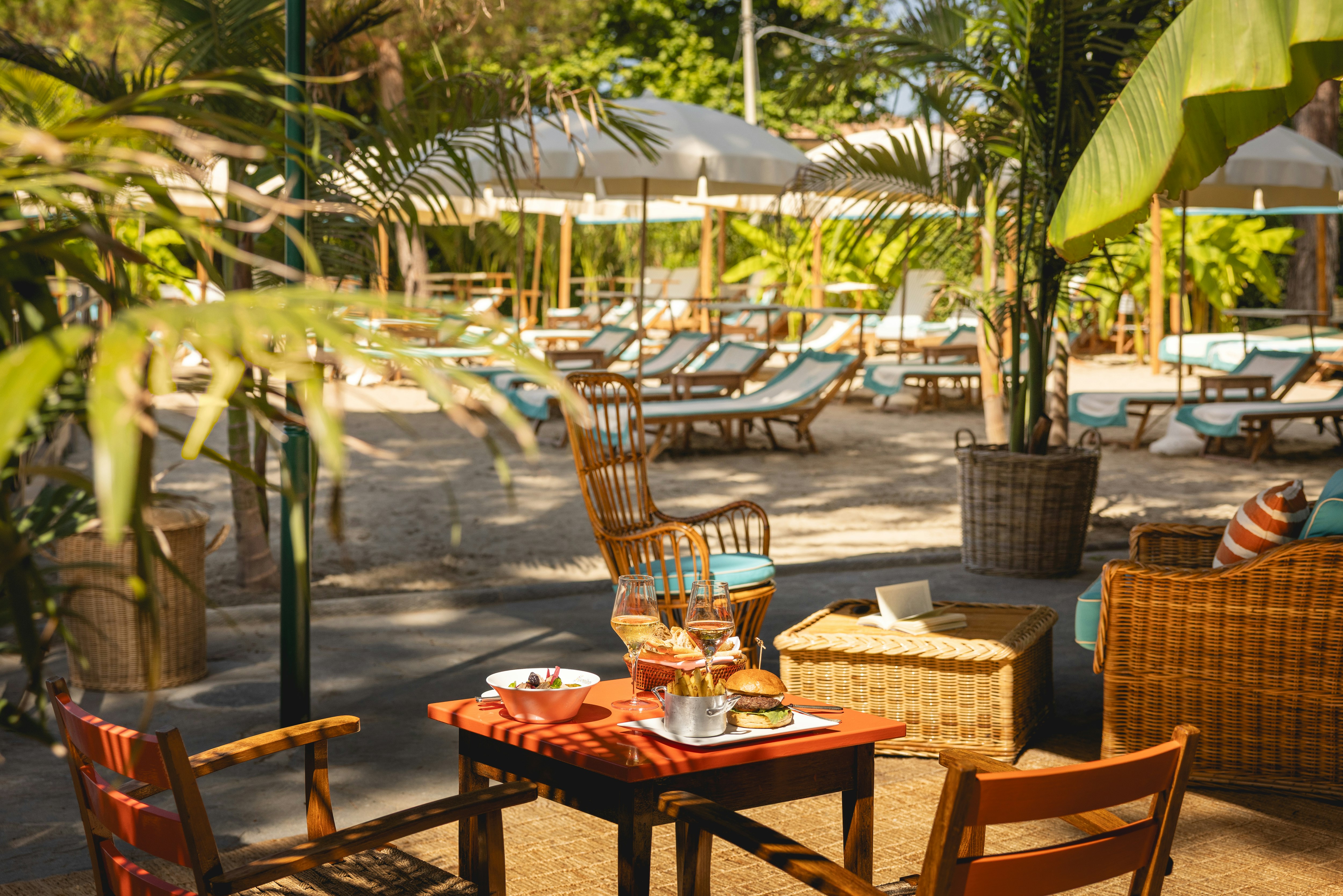 Hermitage Hotel And Resort 57/79