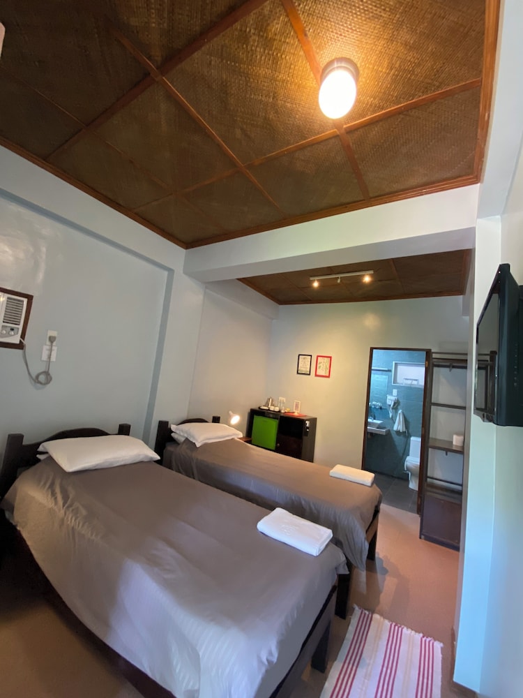 NIRVANA BEACH RESORT 16/50