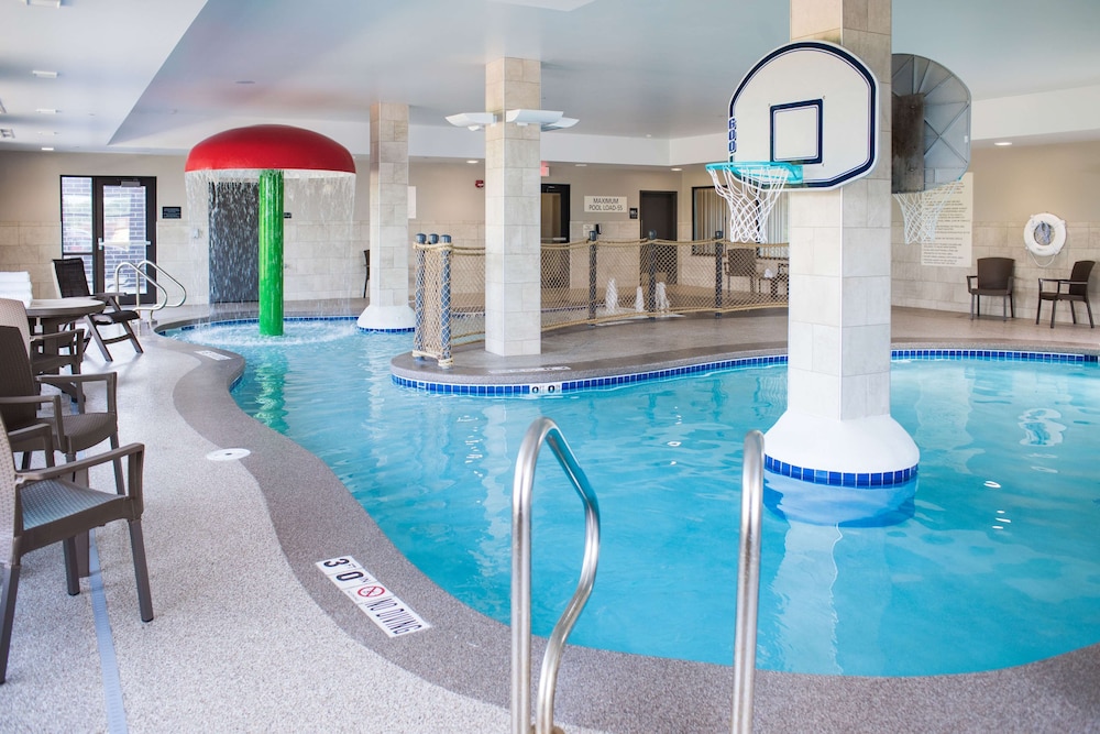 swimming pool spa