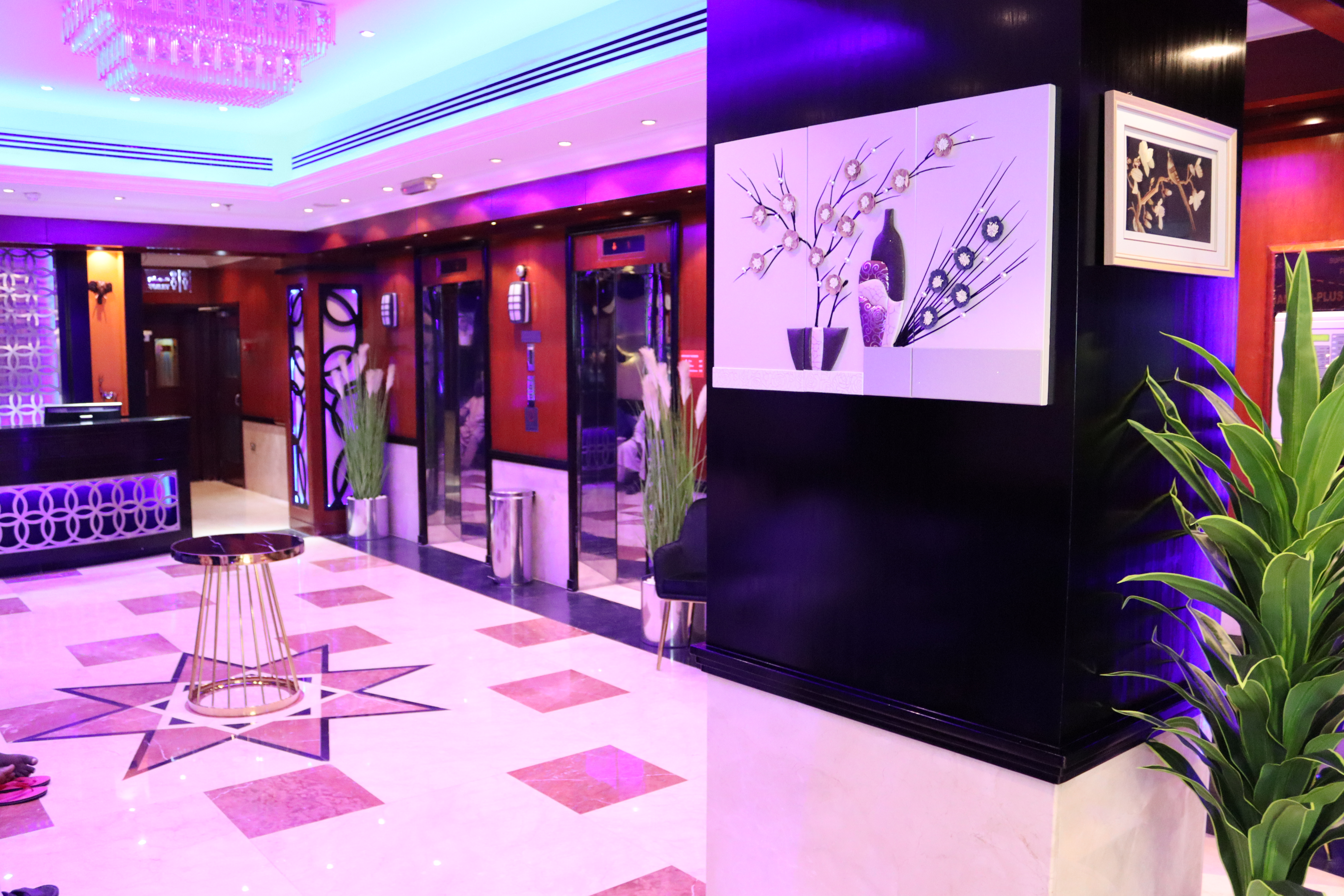 GSS Palace Hotel 11/36