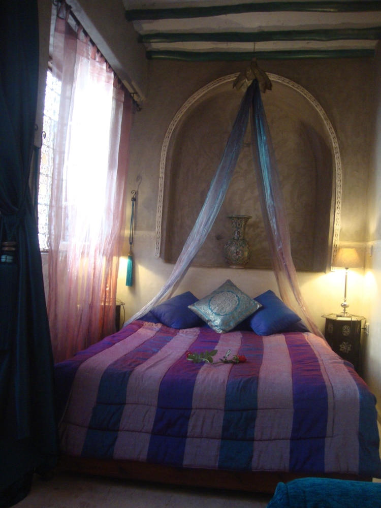 Orient, Superior, Double Bed