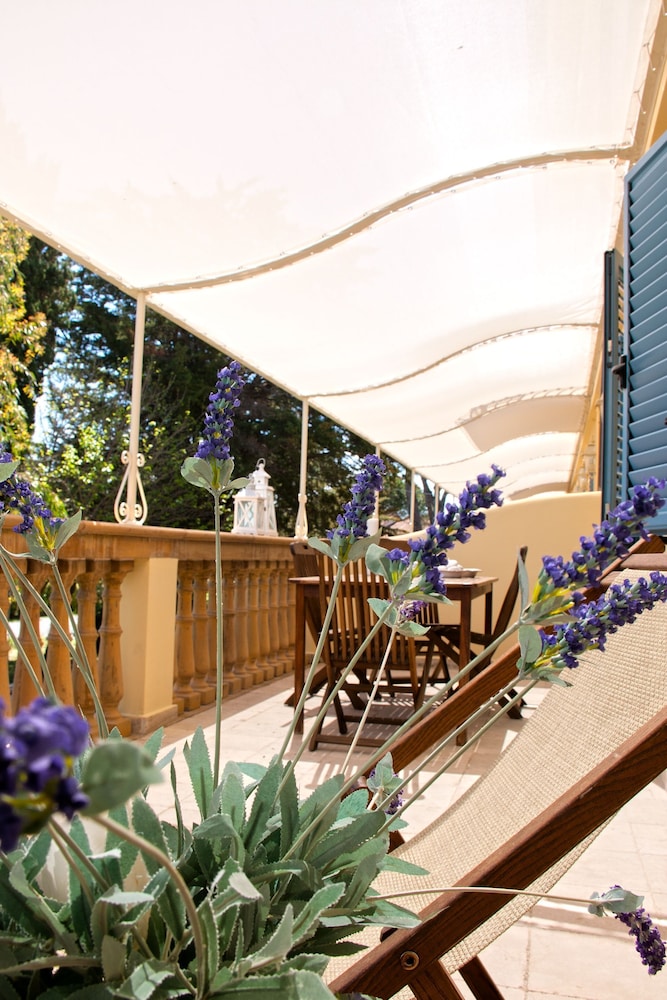 Relais & Residence Villa Mazzanta 39/50