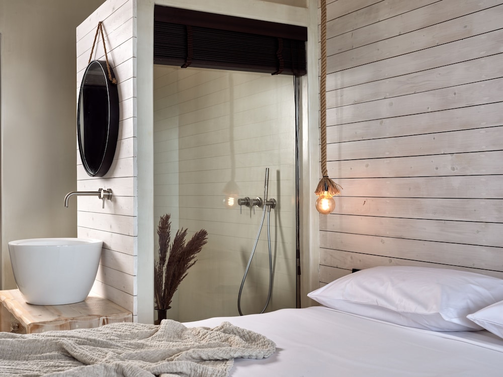 Gloria Maris Hotel Suites and Villas - Adults Only 73/74