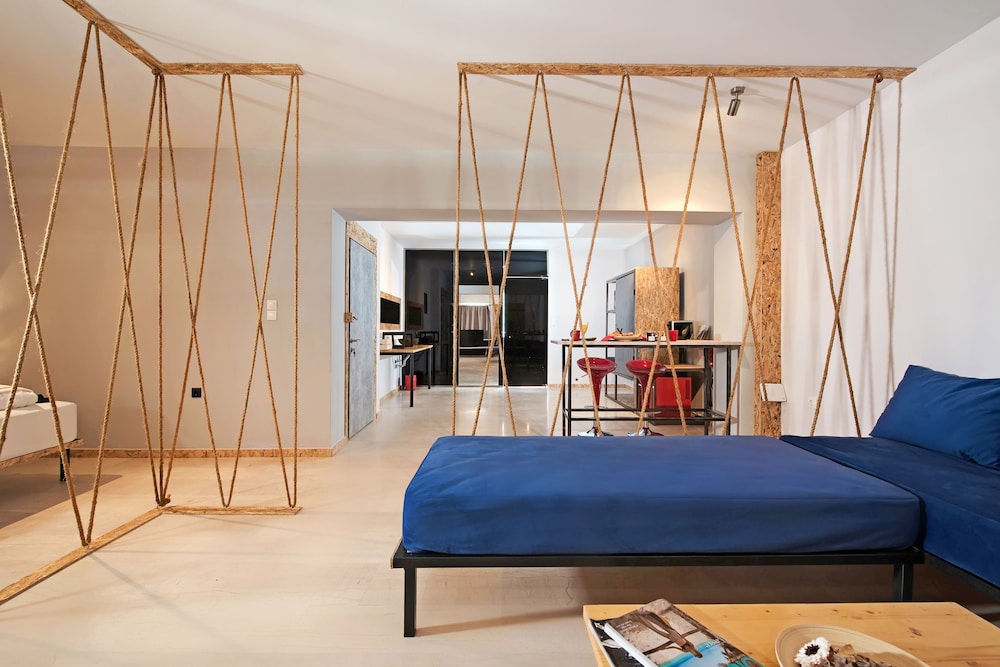 Piraeus Premium Suites 35/50