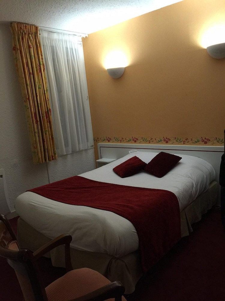 Logis Hotel Le Cheval Rouge 9/26